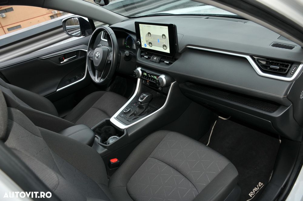 Toyota RAV4 - 9