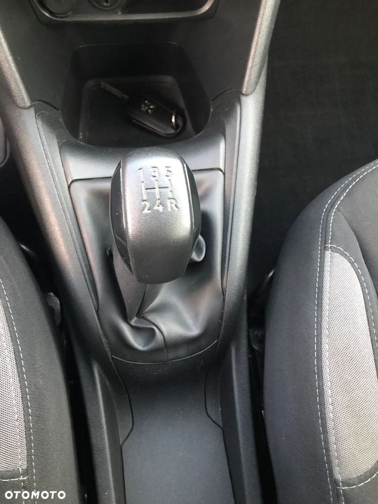 Peugeot 208 82 PureTech Style - 12