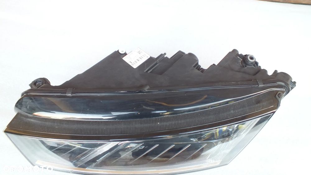 Lampa przednia lewa Skoda Octavia IV 5E494101 - 8
