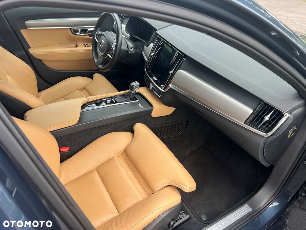 Volvo V90 - 17
