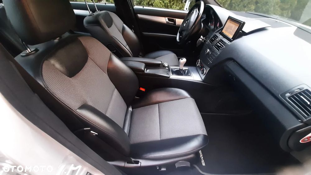 Mercedes-Benz Klasa C 200 Kompressor Avantgarde - 30