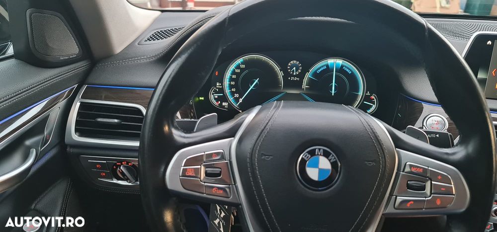 BMW Seria 7 740d xDrive - 37