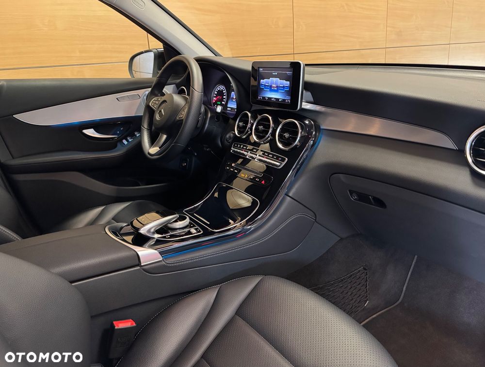 Mercedes-Benz GLC 220 d 4-Matic - 9