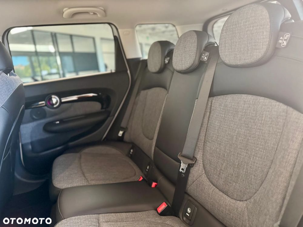 MINI Clubman Cooper - 12