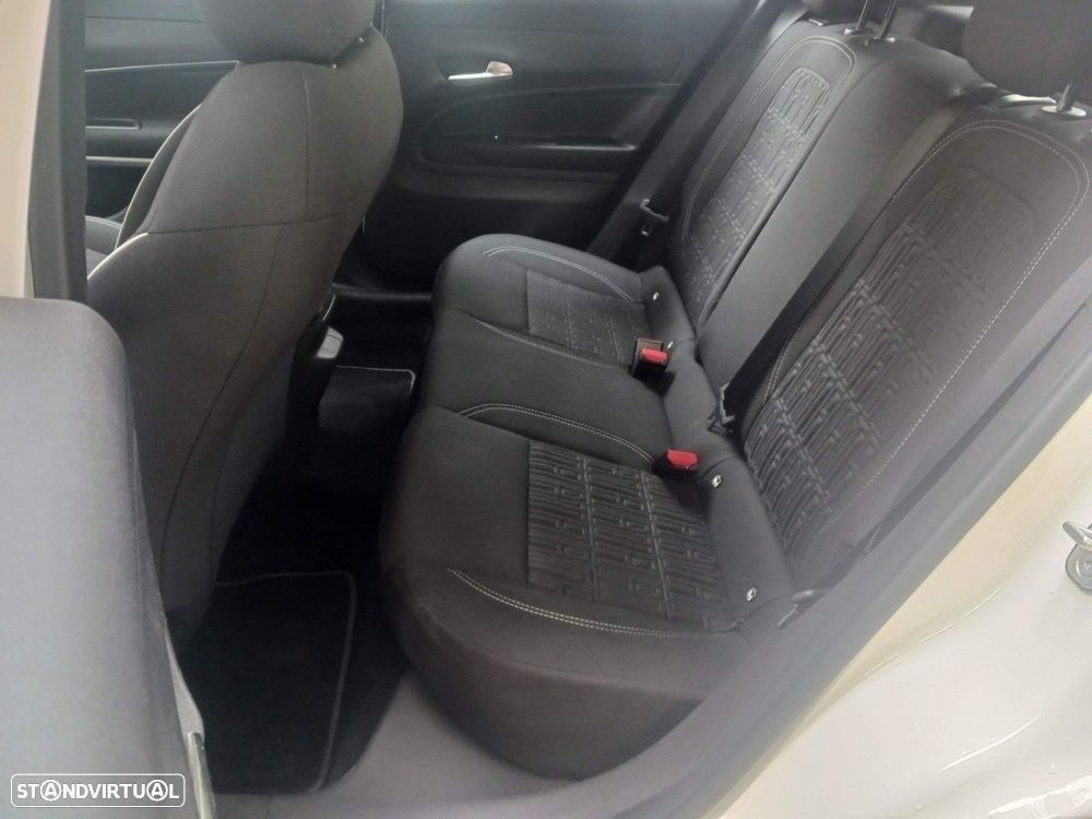 Fiat 600 1.2 Hybrid Icon - 32