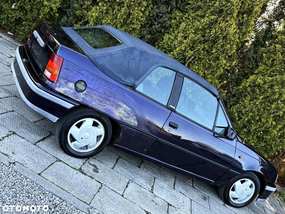 Opel Kadett E Cabriolet 1.6 - 12