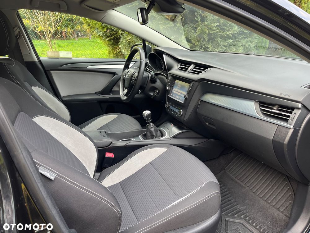 Toyota Avensis 2.0 D-4D Prestige - 18