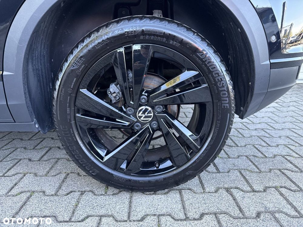Volkswagen T-Roc - 36