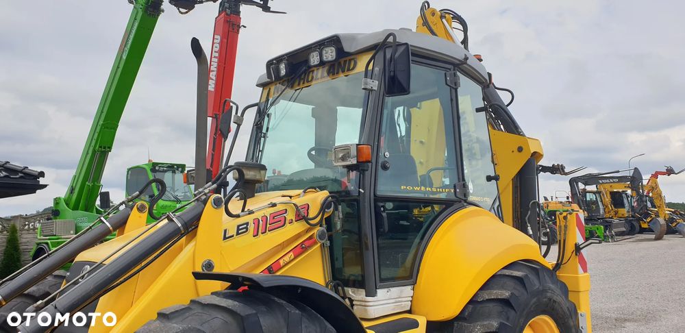 New Holland LB115B rok 2006 łyżka skarpowa hydr. + do kopania na dżojstikach - 19