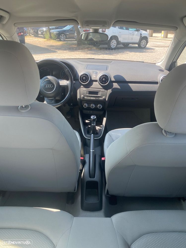 Audi A1 1.6 TDI Attraction - 6