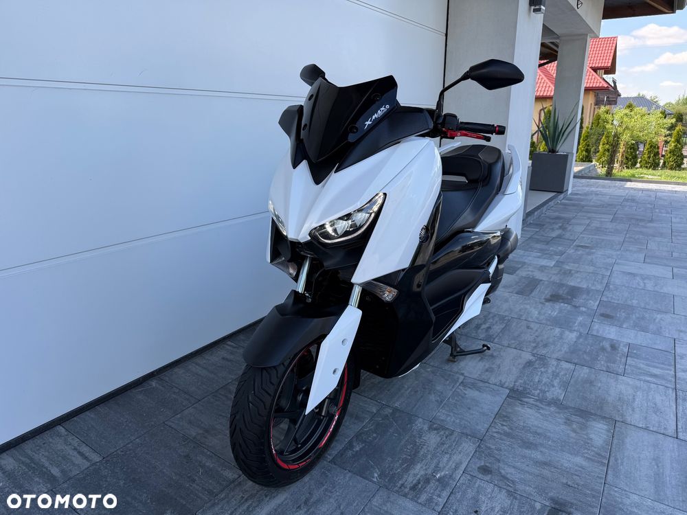 Yamaha X-max - 12