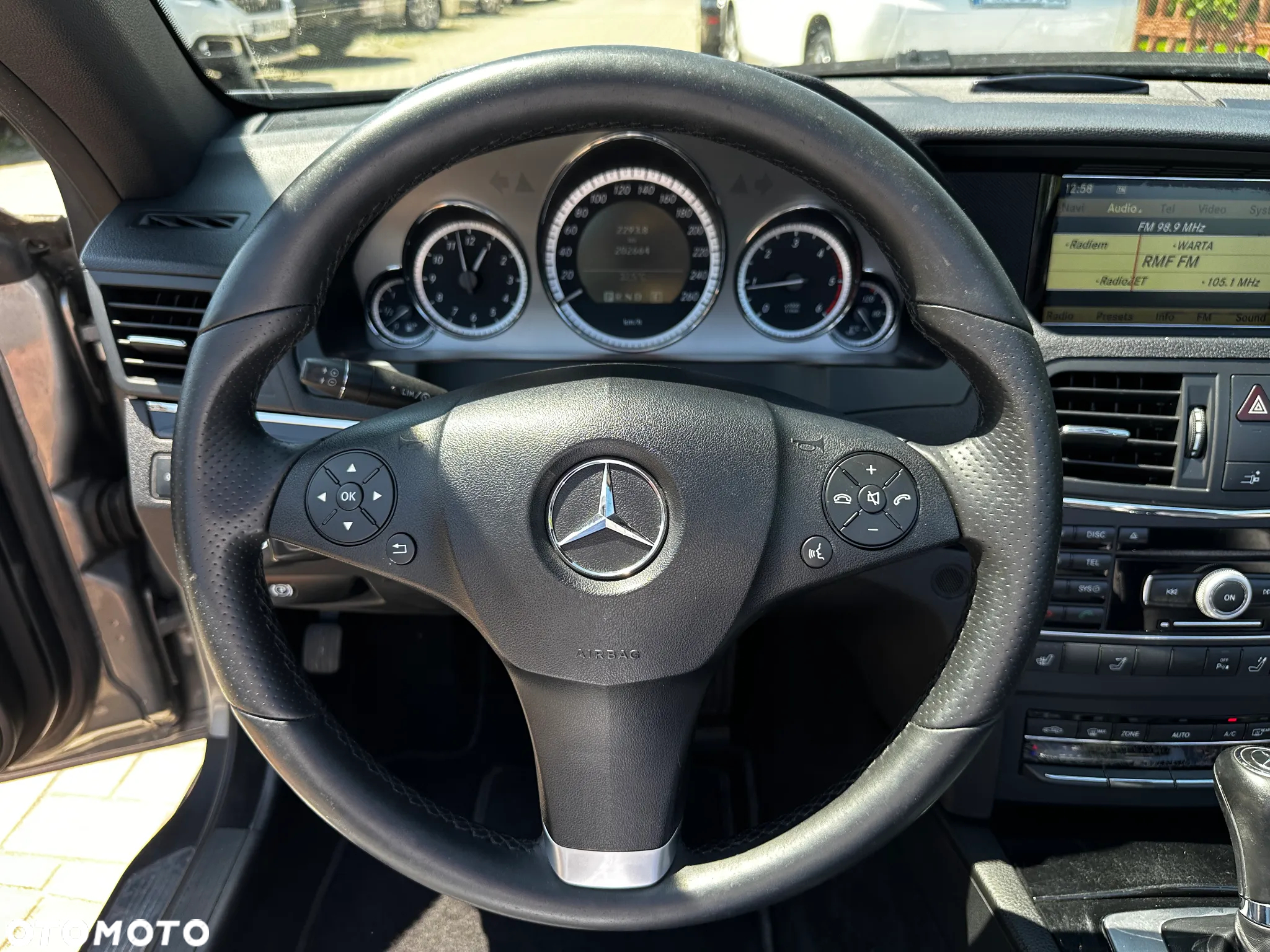 Mercedes-Benz Klasa E - 8