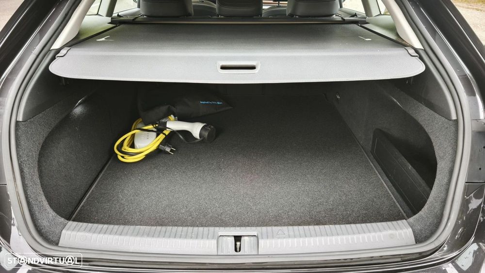 Volkswagen Arteon 1.4 TSI eHybrid Elegance — fotografia 38