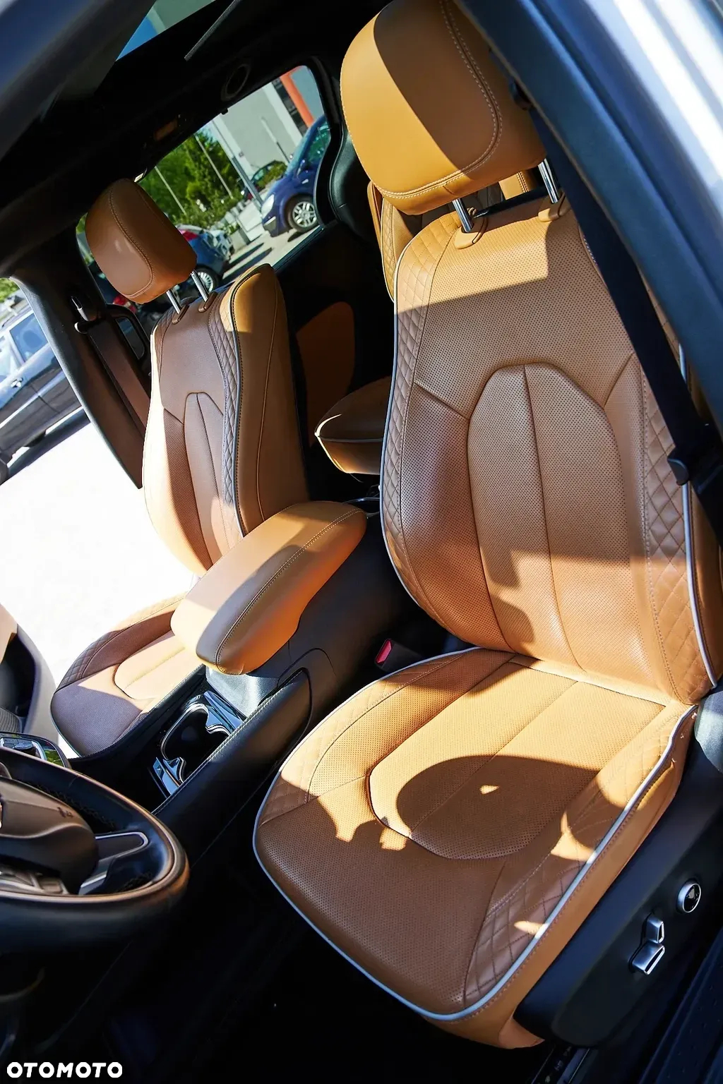 Chrysler Pacifica - 11