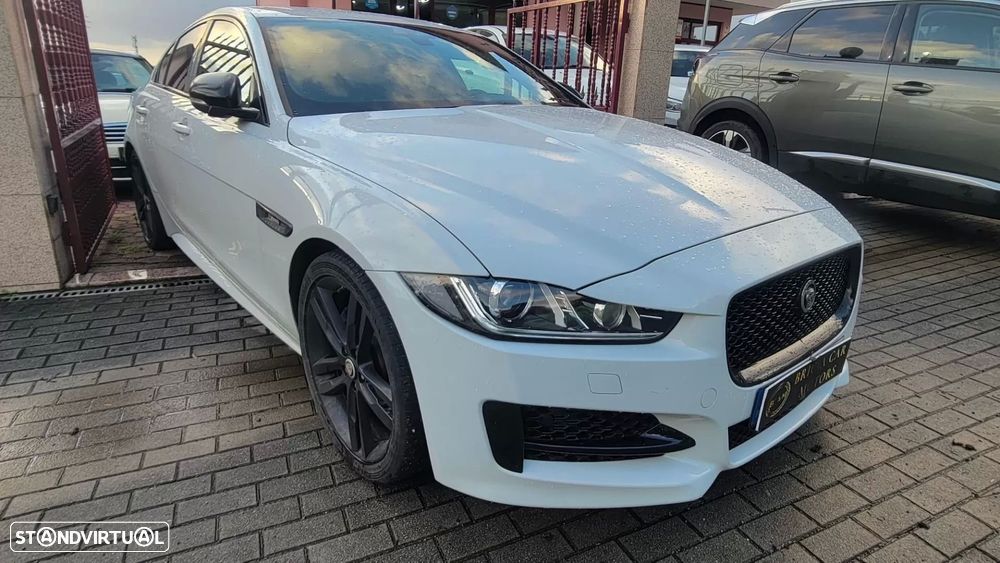 Jaguar XE 2.0 D Prestige Aut. - 2