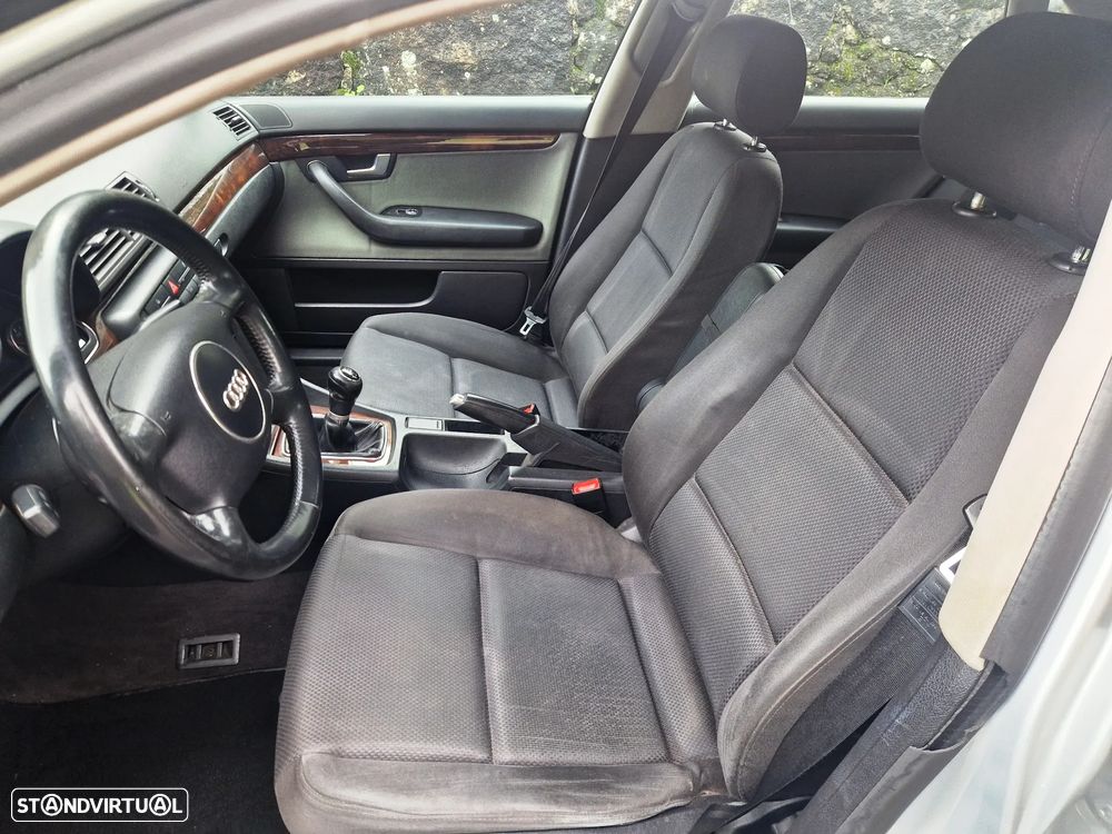 Audi A4 1.9 TDI m5 - 12