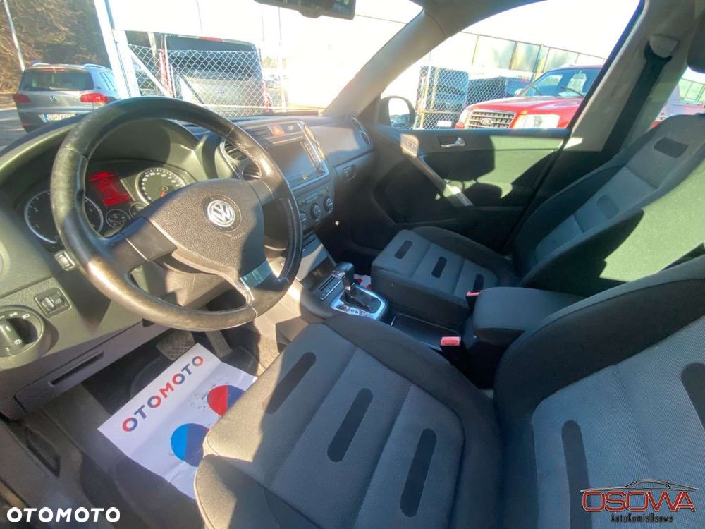 Volkswagen Tiguan - 36
