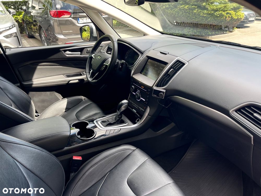 Ford S-Max - 29