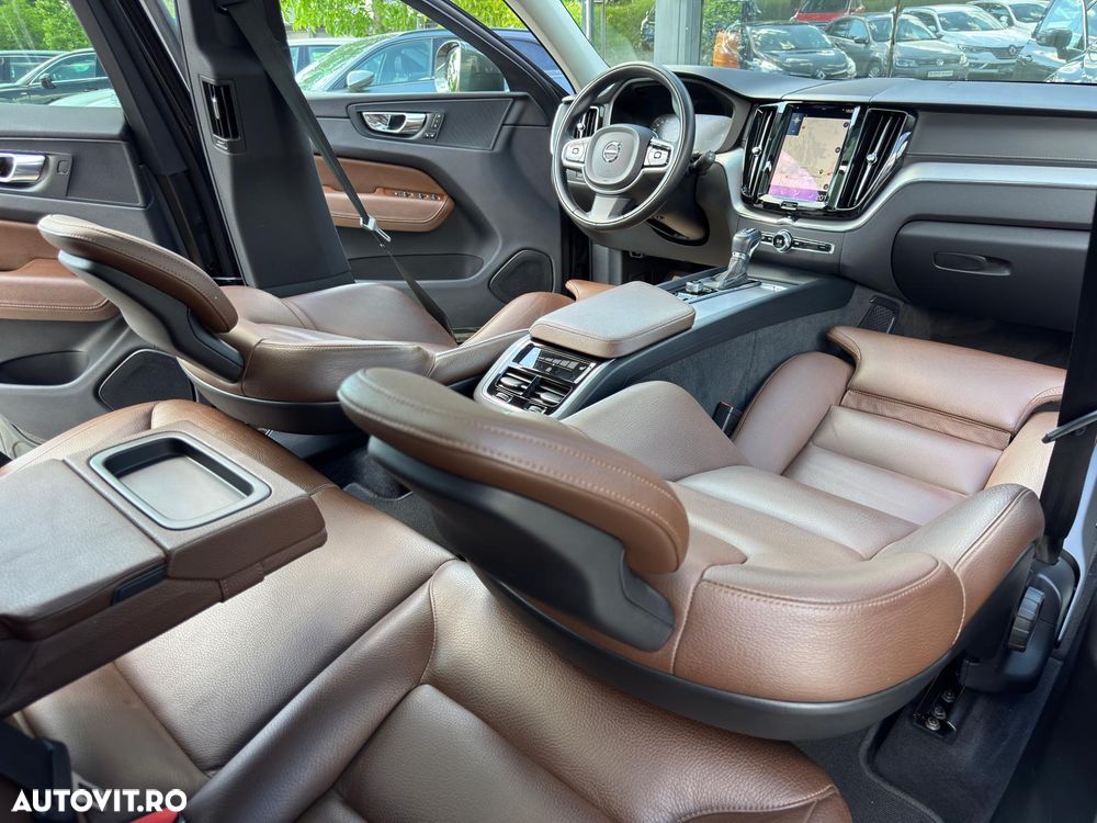 Volvo XC 60 D5 AWD Geartronic Inscription - 9