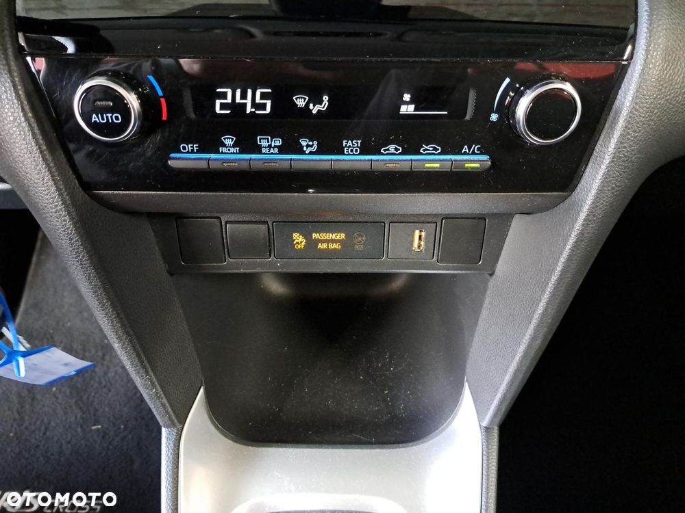 Toyota Yaris Cross Hybrid 1.5 Comfort - 23