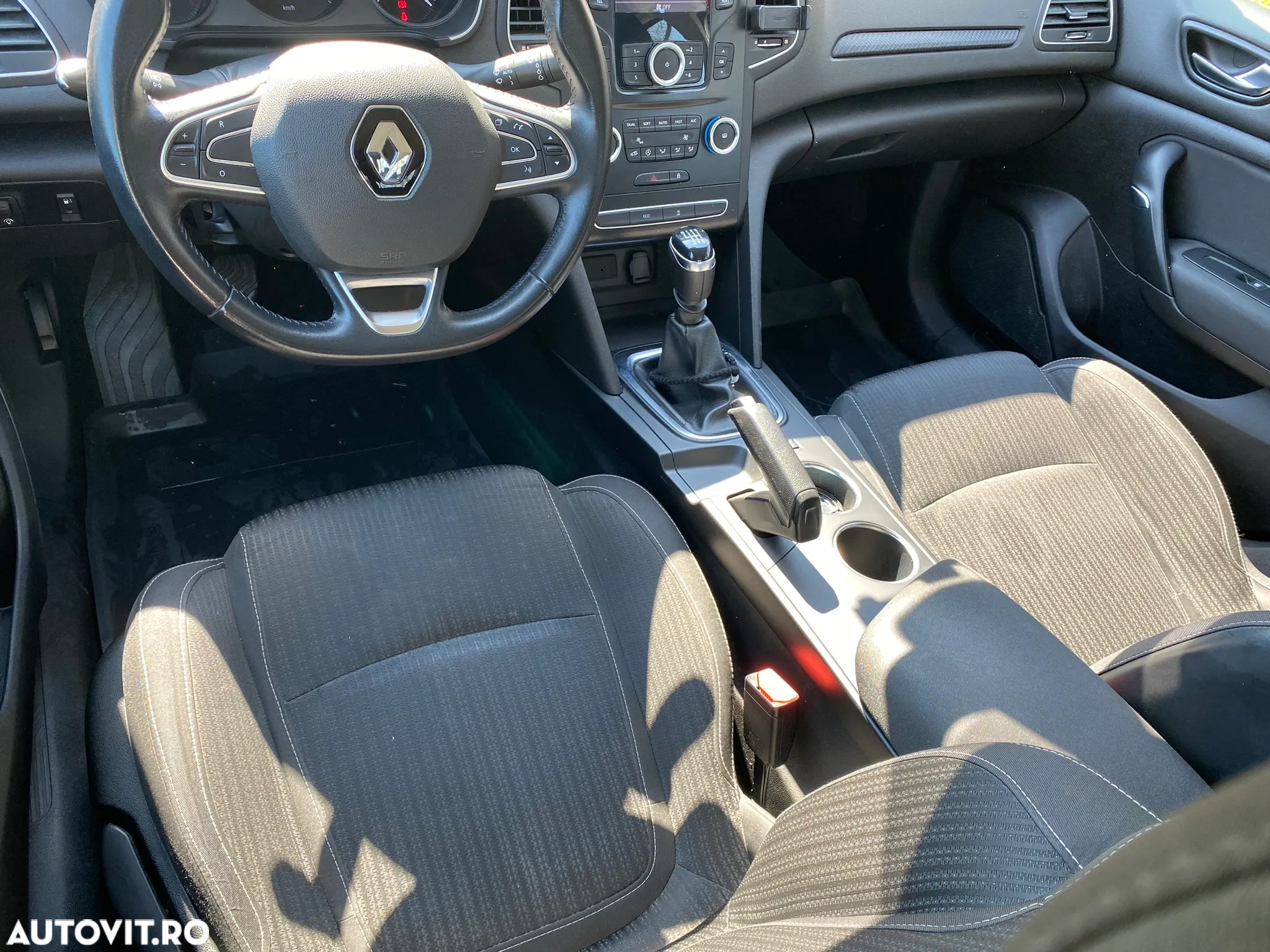 Renault Megane Energy dCi Zen - 24