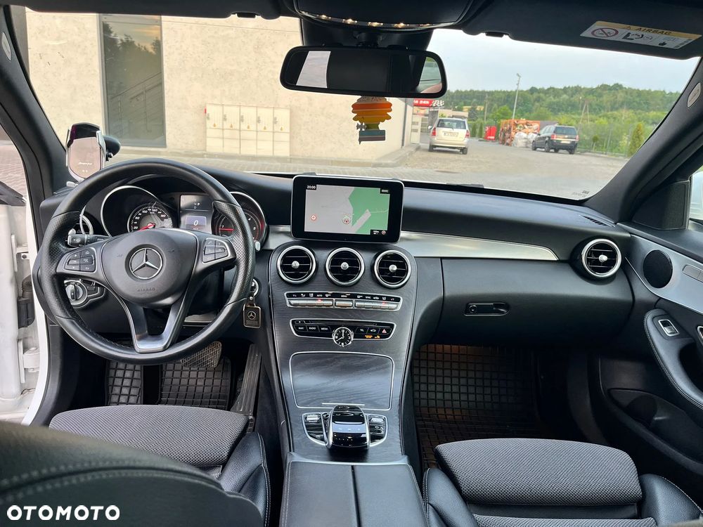 Mercedes-Benz Klasa C 250 d 4-Matic 9G-TRONIC - 6