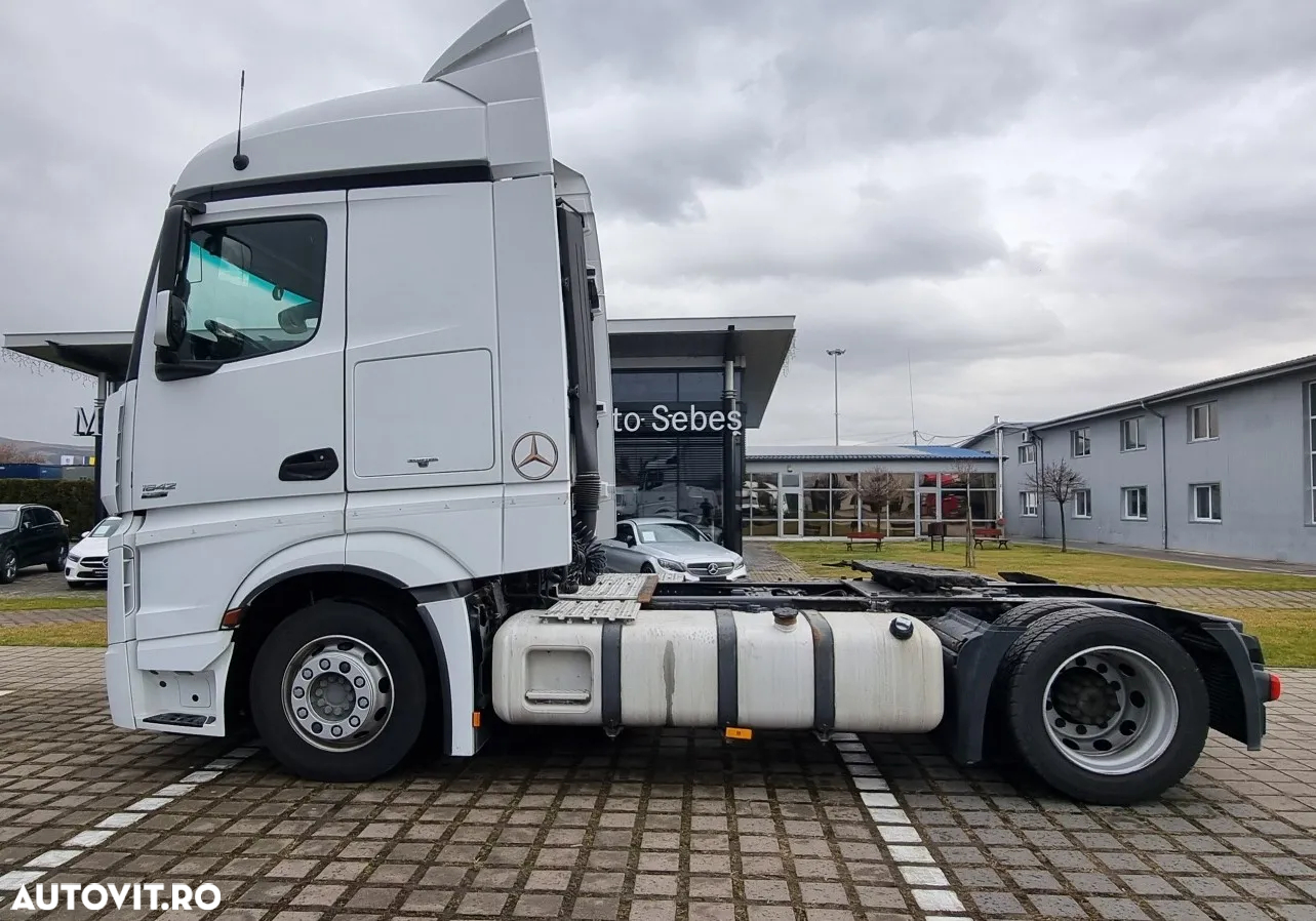Mercedes-Benz Actros - 2