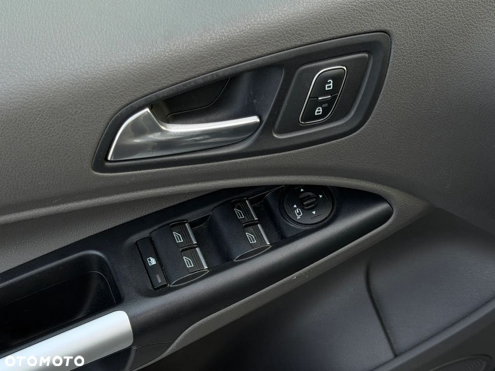 Ford Tourneo Connect 1.5 EcoBlue Titanium - 39