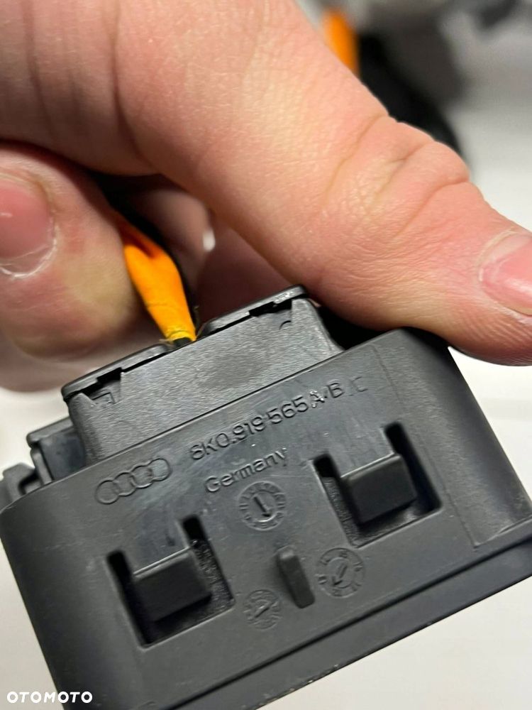 941 999 816 0 Konwerter/przetwornica napięcia 230V giazdko Audi A4 S4 B8 8K - 4