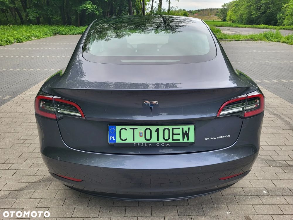 Tesla Model 3 - 7
