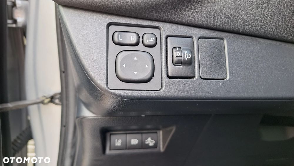 Toyota Yaris 1.5 VVT-i Y20 Club - 19