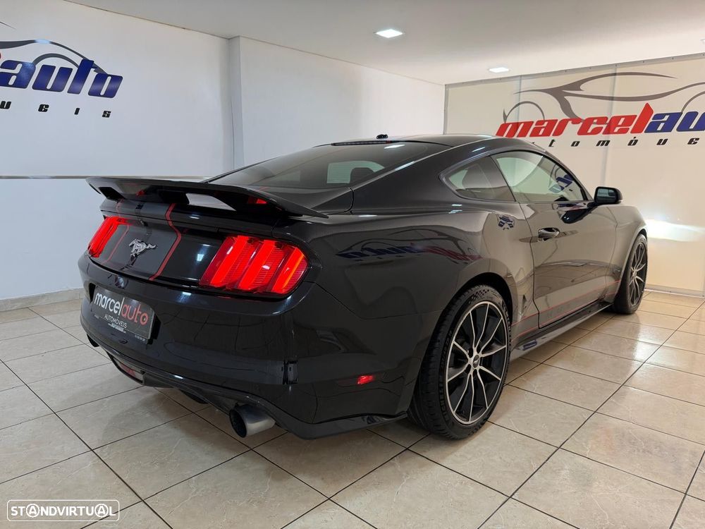Ford Mustang 2.3i EcoBoost Aut. - 10