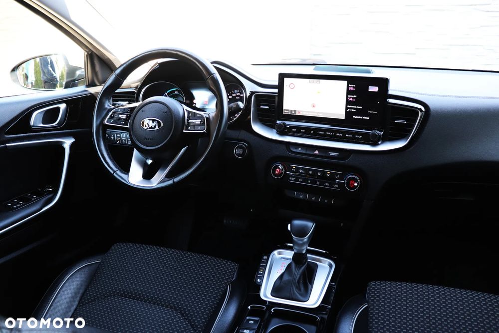 Kia XCeed 1.6 GDI DCT6 OPF PLATINUM - 27