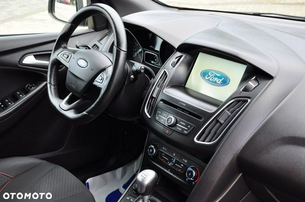 Ford Focus 1.5 EcoBoost STart-Stopp-System ST-LINE - 29