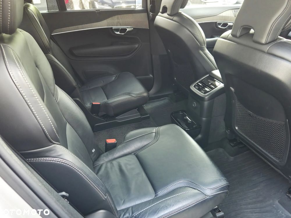 Volvo XC 90 T8 AWD Plug-In Hybrid Inscription 6os - 11