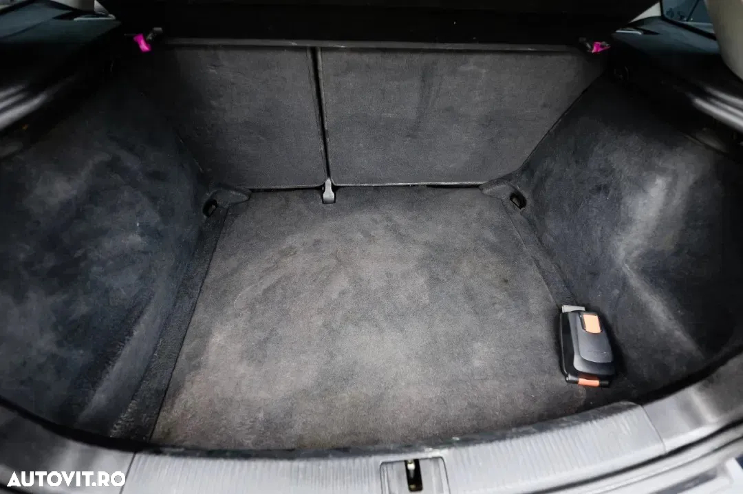 Audi A3 1.6 TDI Sportback DPF S tronic S line Sportpaket - 17