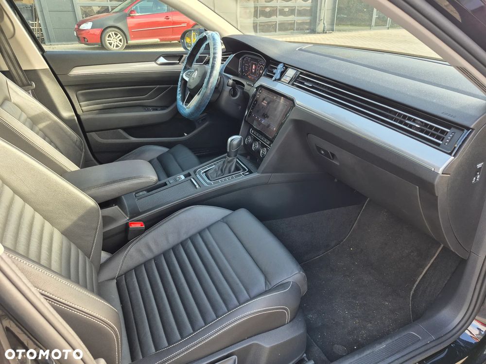 Volkswagen Passat 2.0 TSI Business DSG - 8