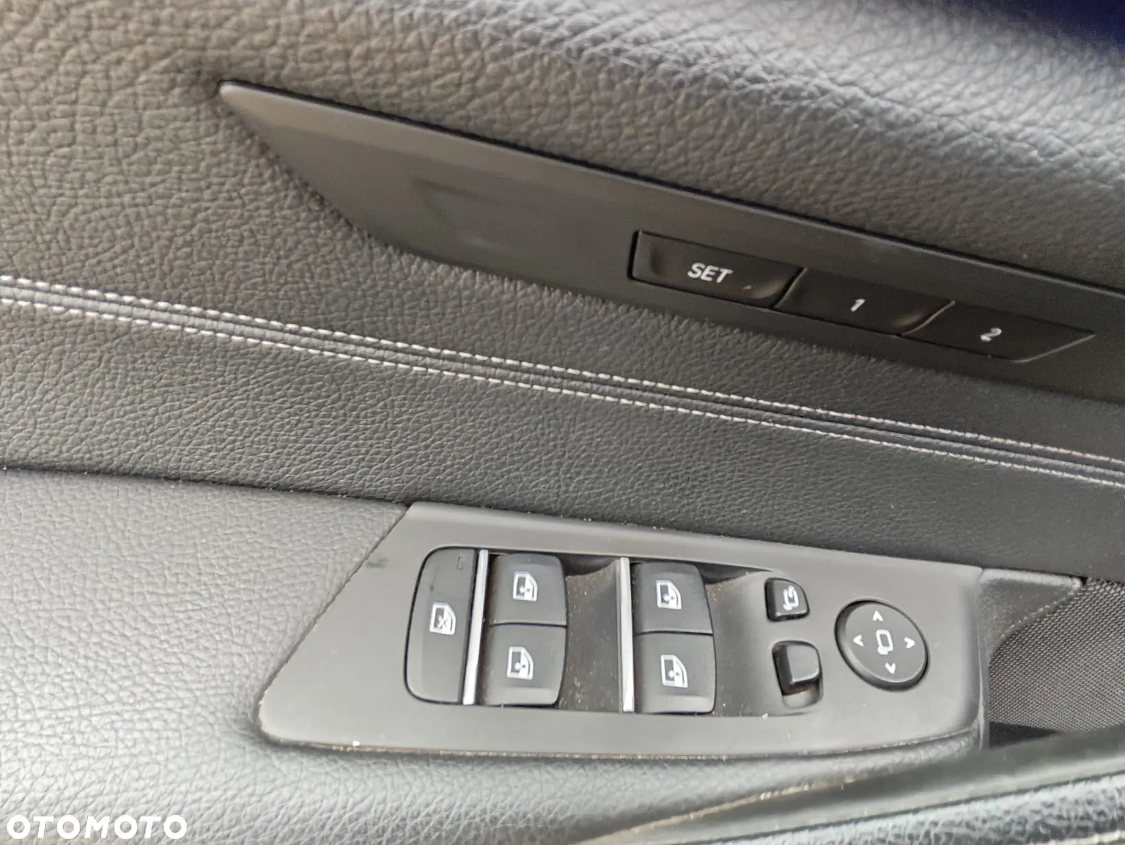BMW Seria 5 530i GPF xDrive Luxury Line - 25