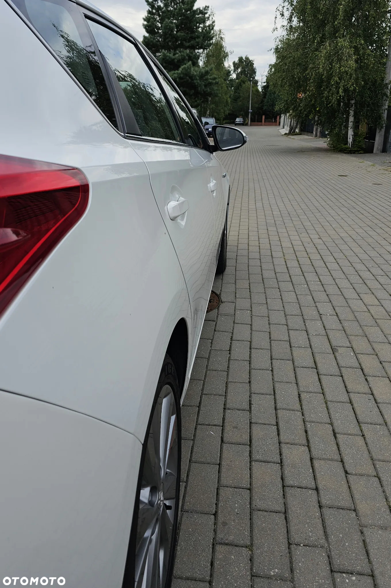 Toyota Auris 1.8 HSD Prestige NAVI - 11