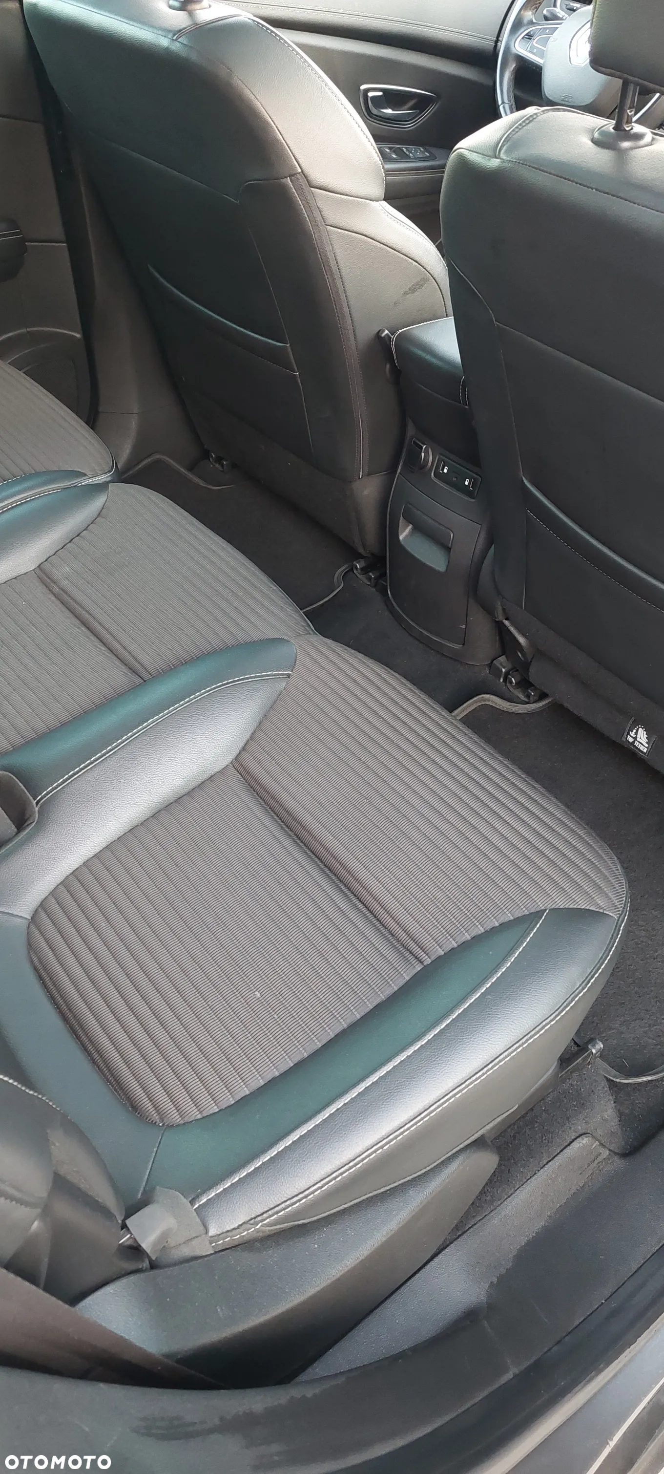 Renault Scenic 1.3 TCe Energy Intens EDC - 10