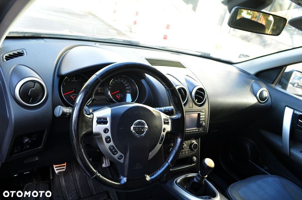 Nissan Qashqai+2 - 5