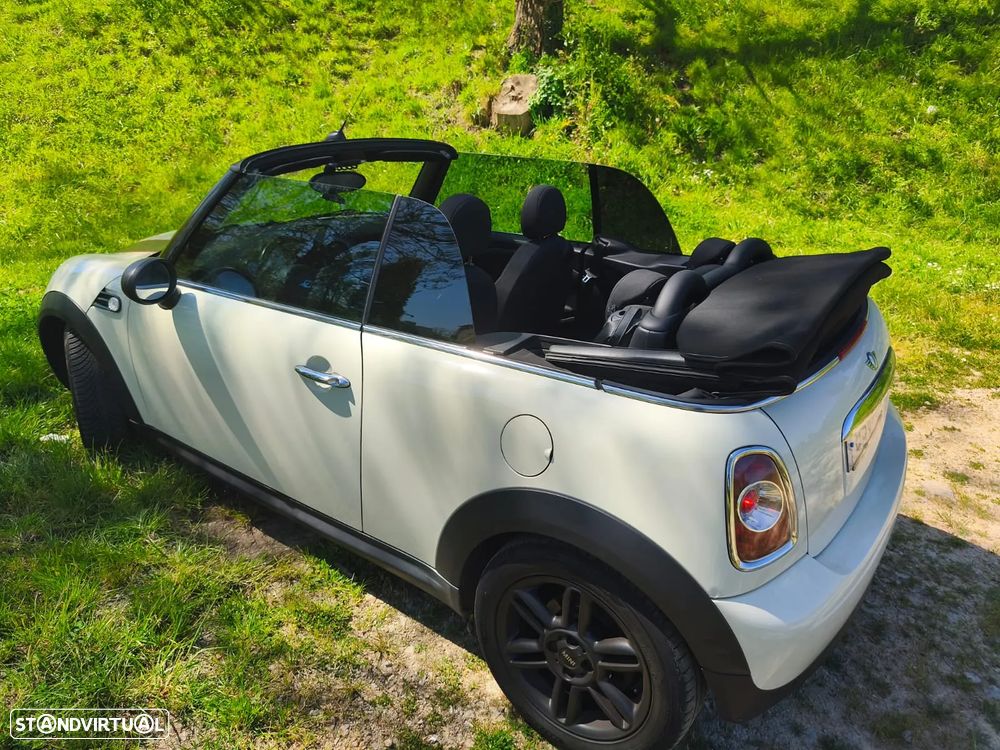 MINI Cabrio Cooper D - 10