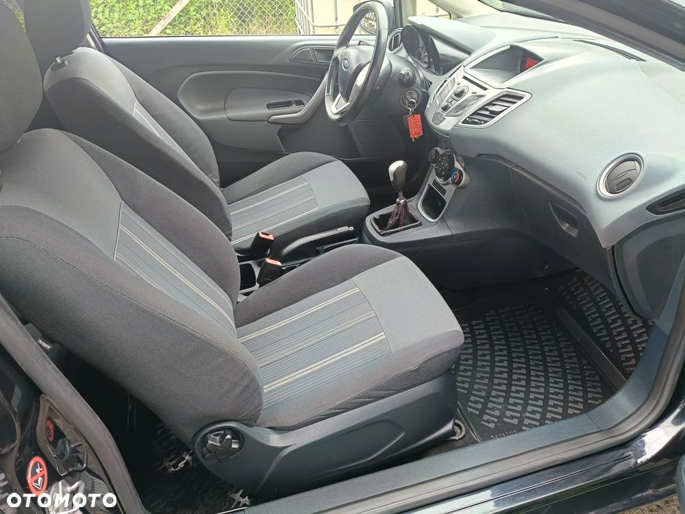 Ford Fiesta 1.25 Celebration - 7