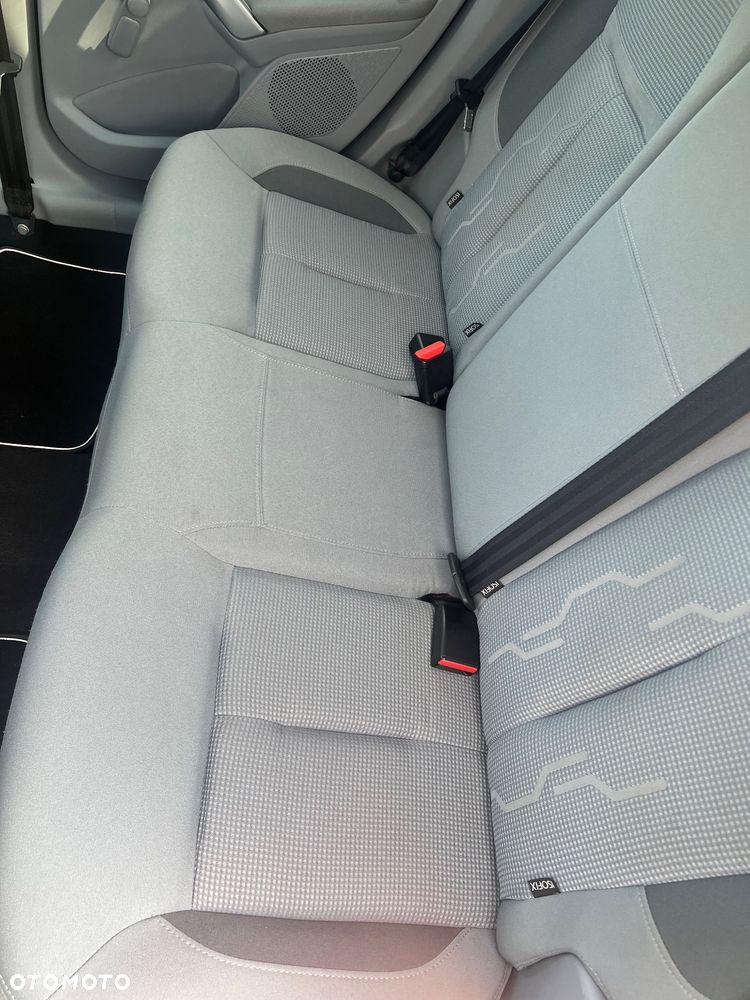 Peugeot 208 1.4 VTi Allure - 32