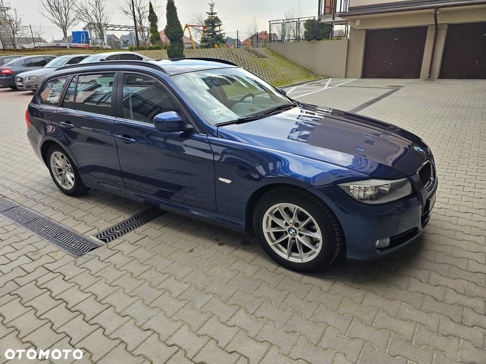 BMW Seria 3 ver-320d-dpf - 2