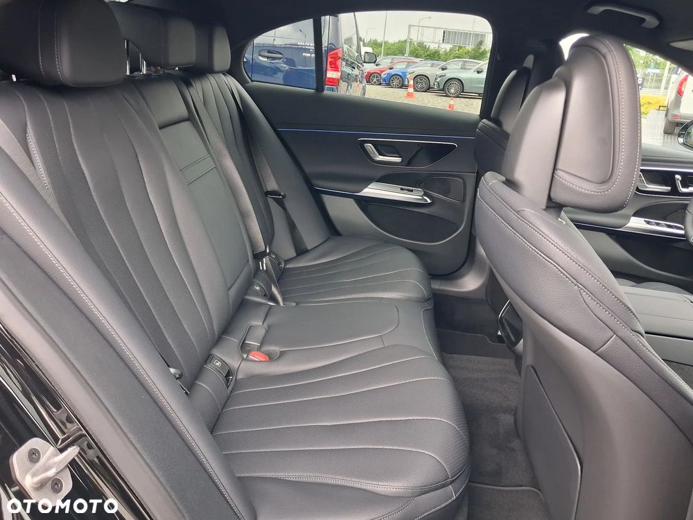 Mercedes-Benz Klasa E 220 d mHEV Avantgarde 9G-Tronic - 14