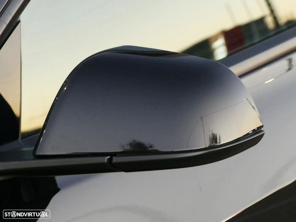 Tesla Model 3 - 10