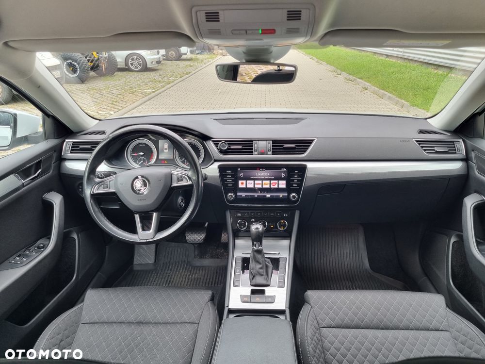 Skoda Superb 2.0 TDI Ambition DSG - 6
