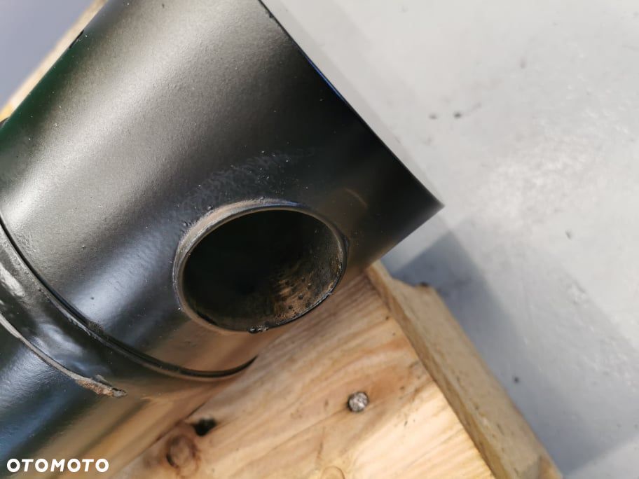 Sambron T 3071 {Cylinder hydrauliczny podnoszenia masztu} - 2