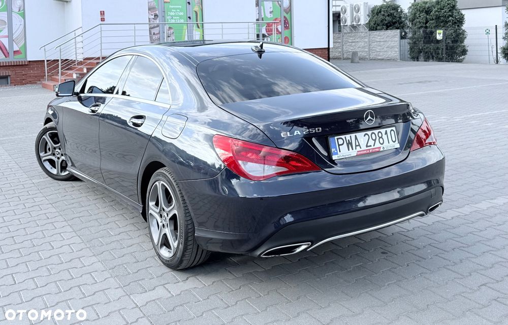 Mercedes-Benz CLA 250 7G-DCT AMG Line - 17
